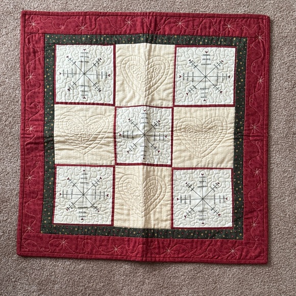 Red and Cream Quilted Wall Hanging - Picture 2 of 4